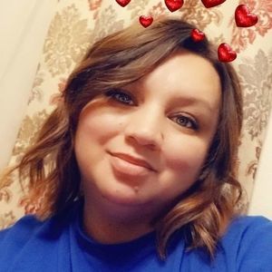 Meet your Posher, Launa